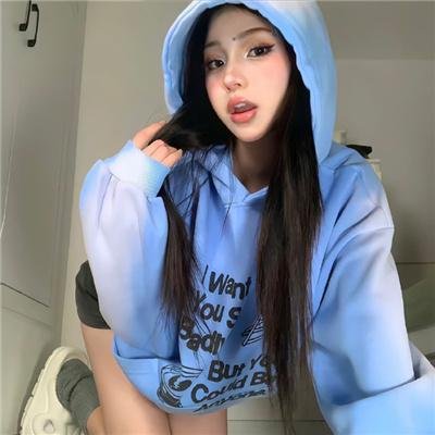 实力派歌手私下抽烟，经纪人连夜公关，长达一周引热议